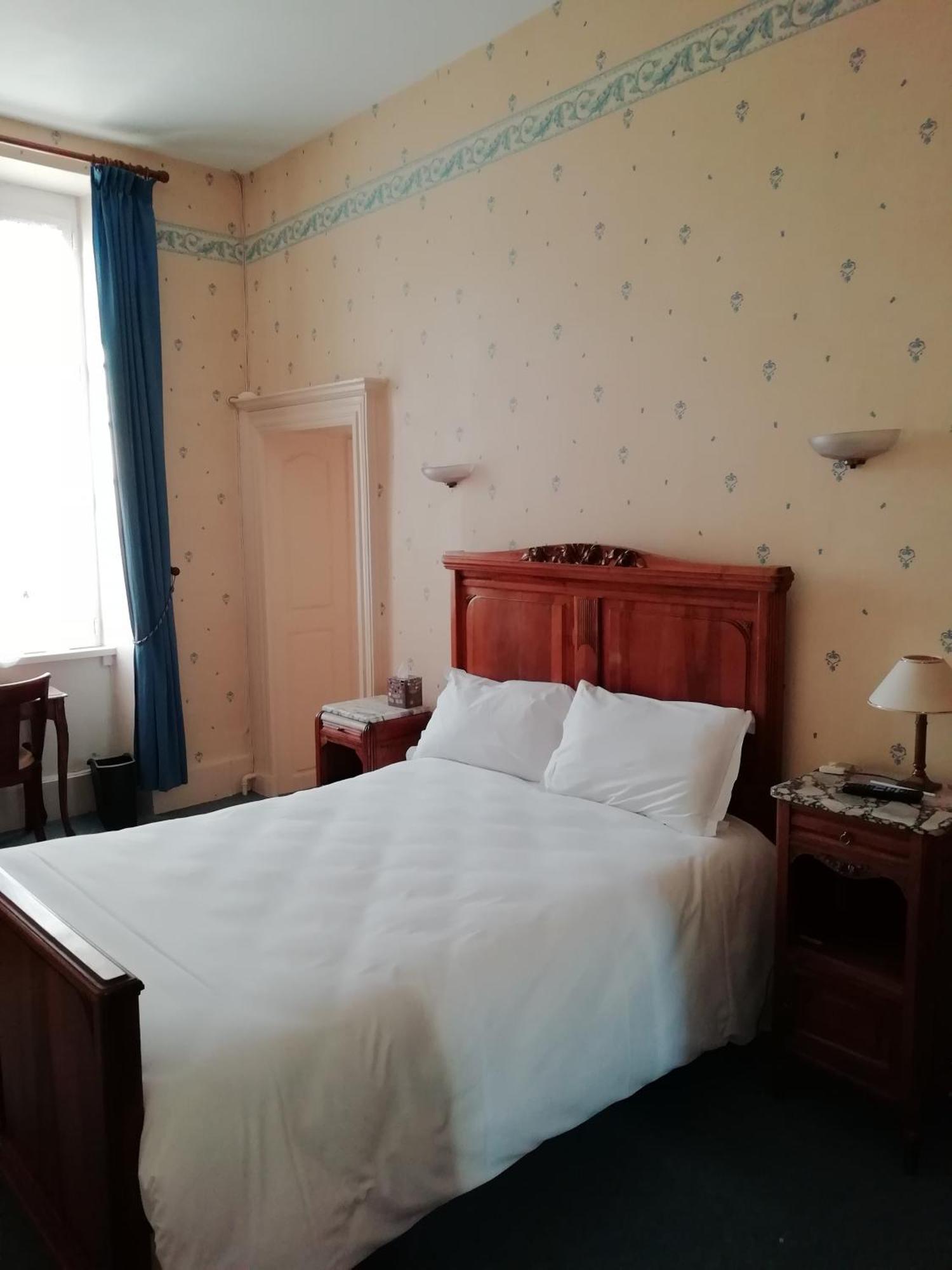 Aigurande Hotel Du Berry מראה חיצוני תמונה