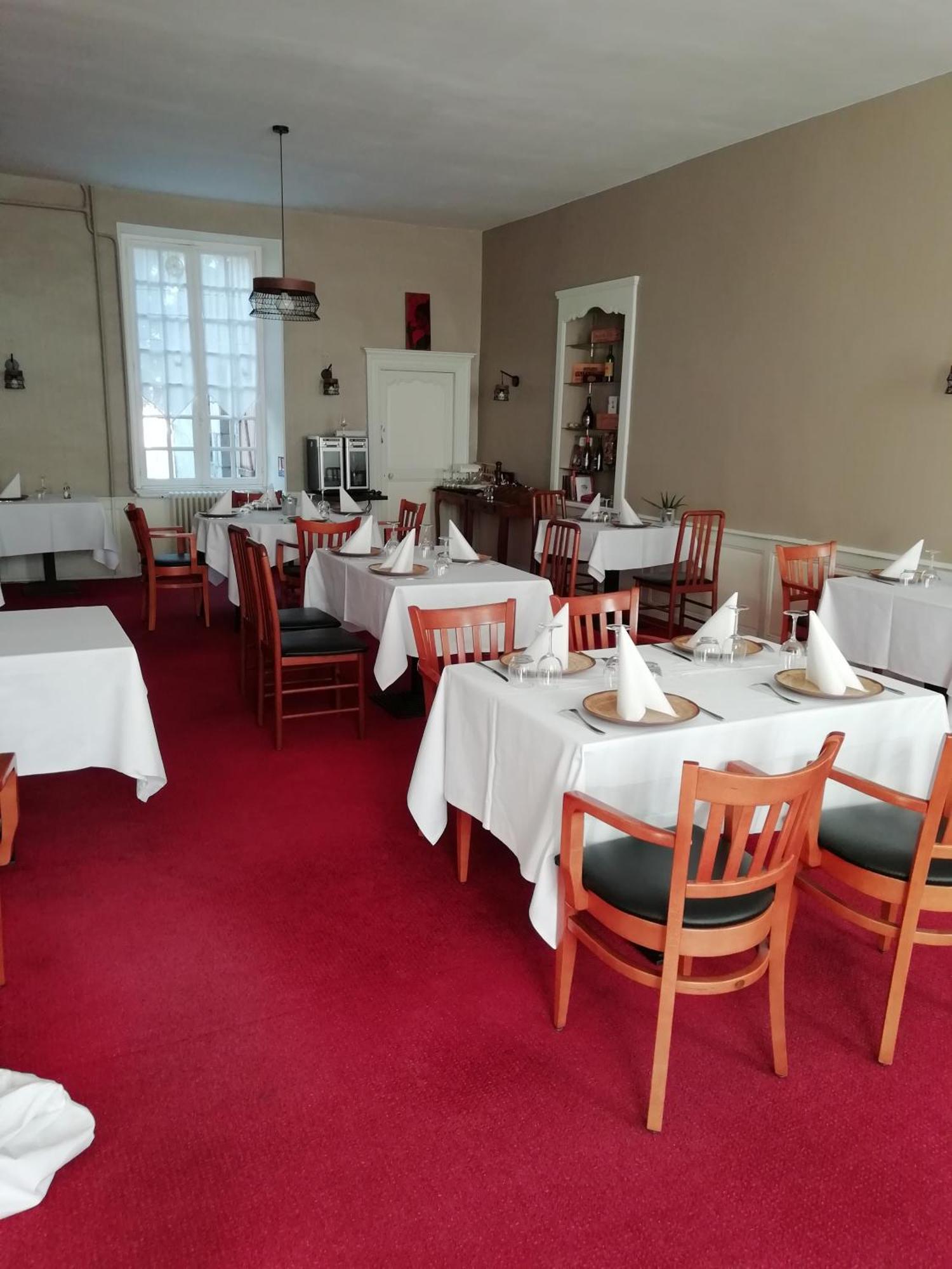 Aigurande Hotel Du Berry מראה חיצוני תמונה