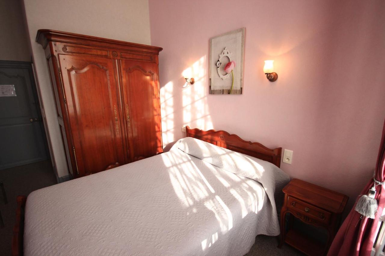Aigurande Hotel Du Berry מראה חיצוני תמונה